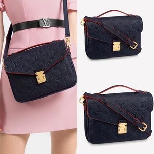 Stunning Pouchette Metis Blue Empriente